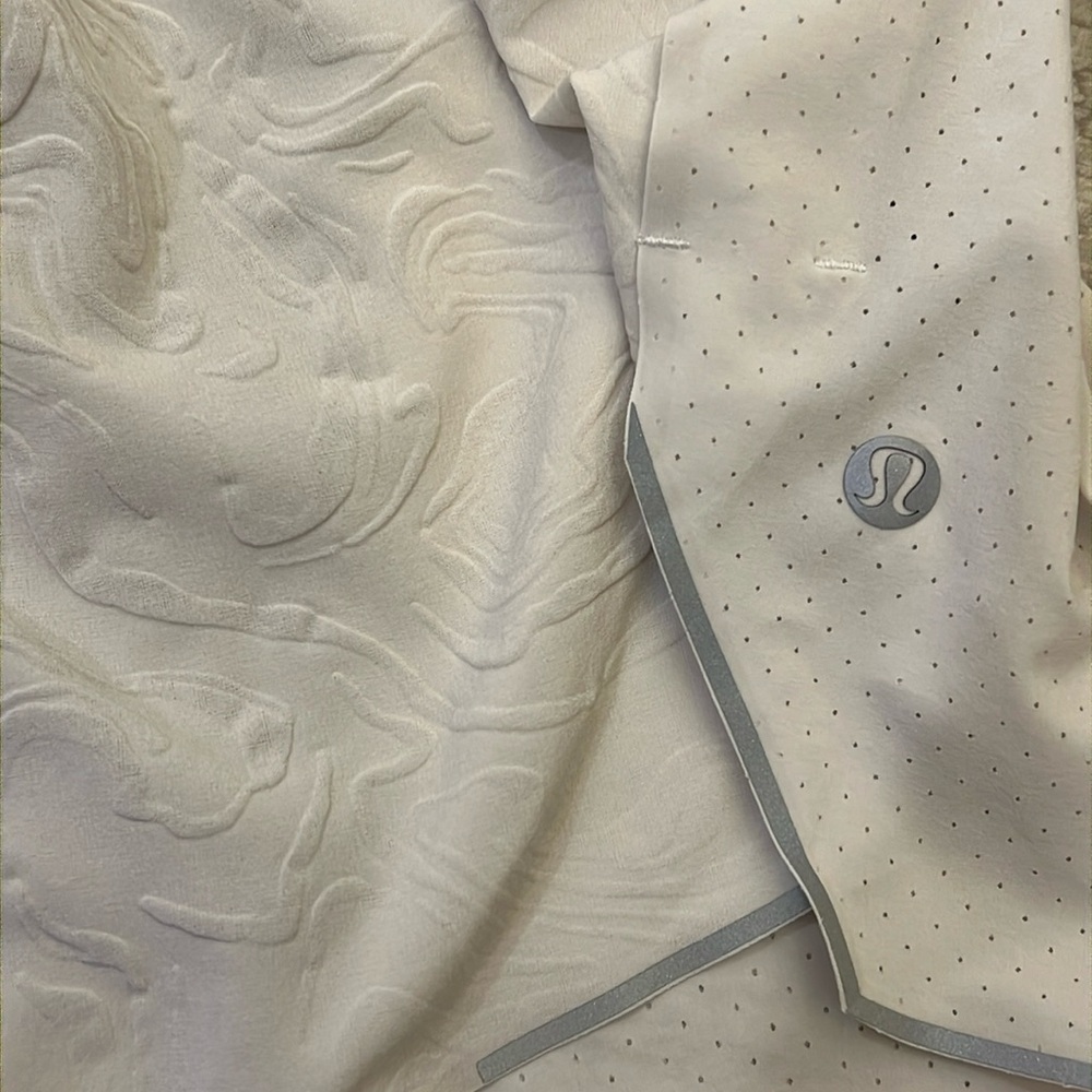 Lululemon Athletica Fast and Free Short 5"
Airflow Men’s Size XXL